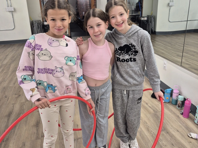 kids-summer-camps-toronto-hula-hoop-activities